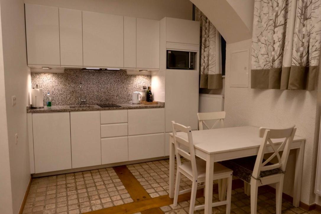 Modern Studios Near City Center Wien Exteriör bild